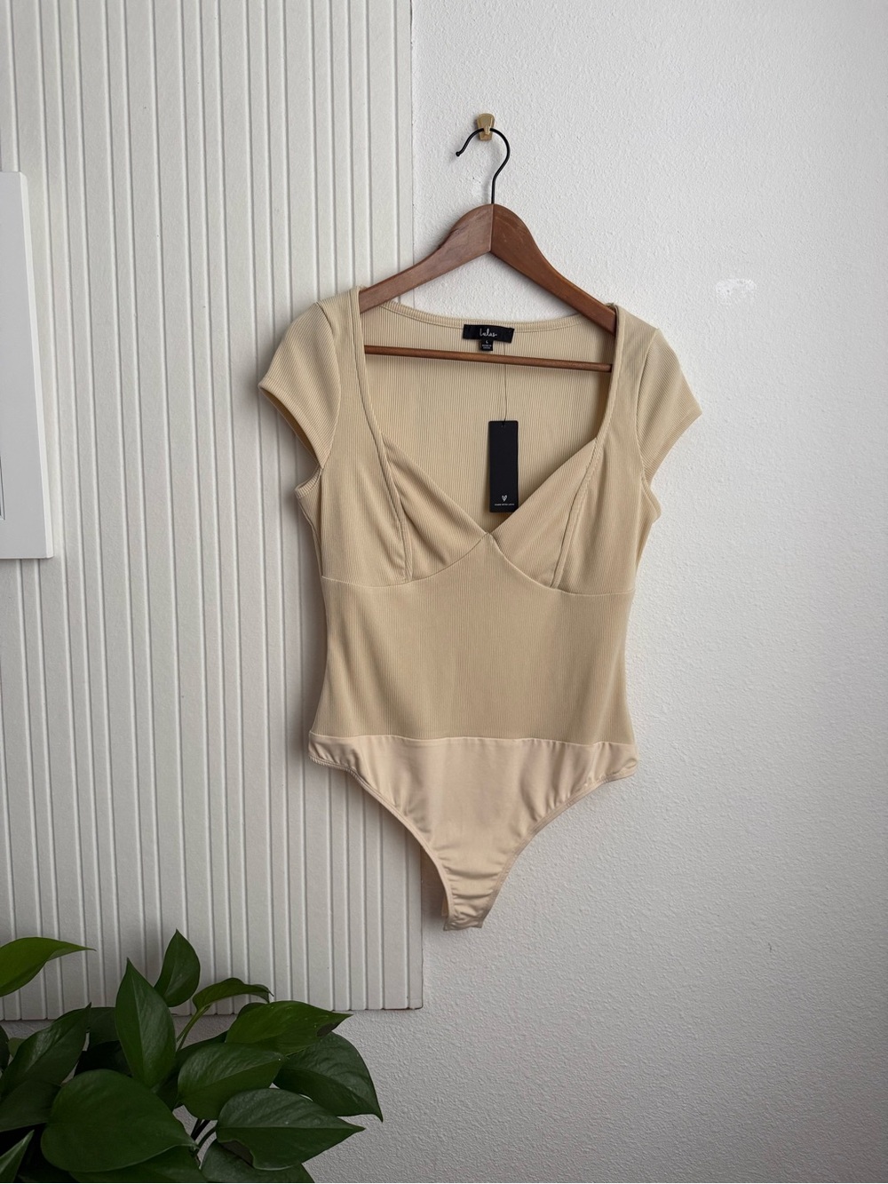 Lulus Sleek Sweetie Beige Cap Sleeve Bodysuit